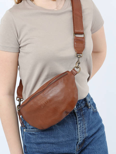 Leather Cow Belt Bag Basilic pepper Brown cow BCOW55 other view 1
